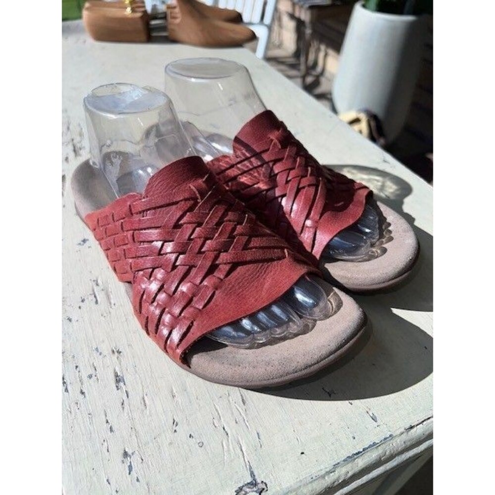 Taos Guru Leather Slide Sandals Wine Wm’s Sz 10 Boho Hippie Comfort GC